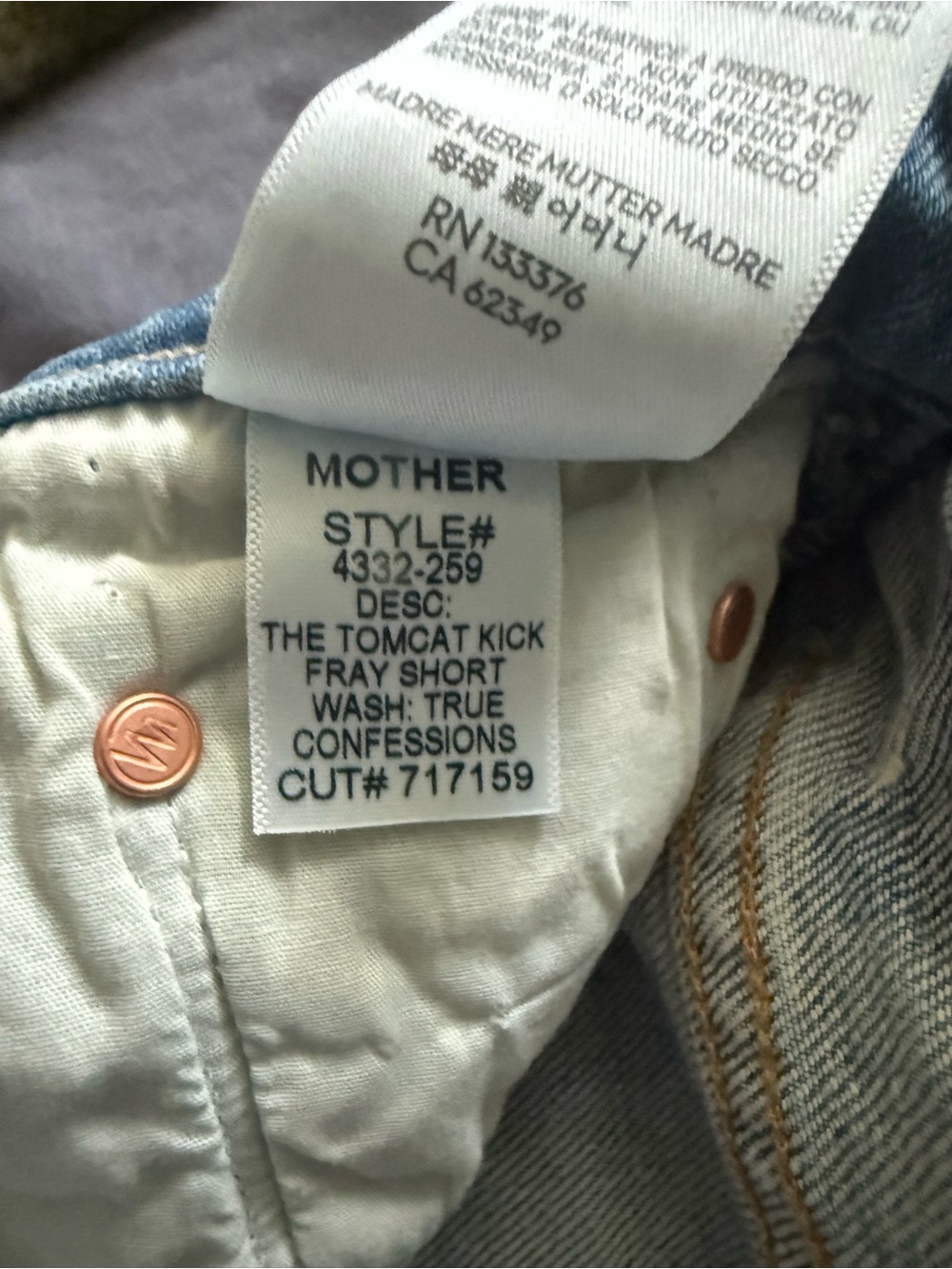 MOTHER True Confessions- Size 25 Denim Cutoff Shorts - Picture 5 of 8
